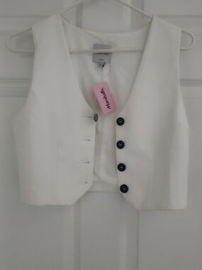 Love Tree Cream/White Women's Top